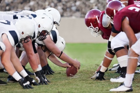 Wisconsin and Auburn Both Seek Redemption in Outback Bowl Wisconsin and Auburn Both Seek Redemption in Outback Bowl